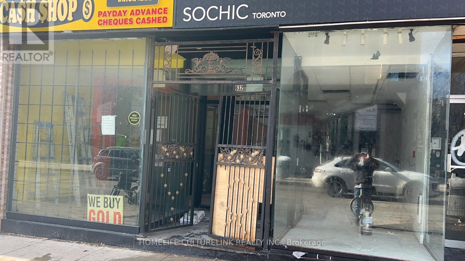 Photo 1 of 632 Yonge Street, Toronto ON