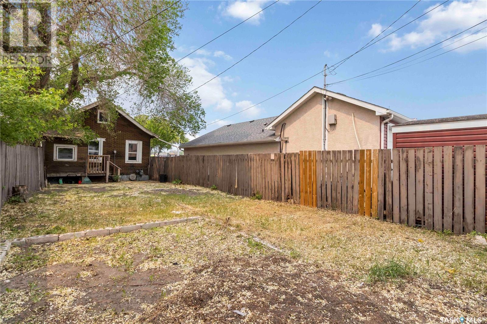 Photo 29 of 110 F Avenue S, Saskatoon SK