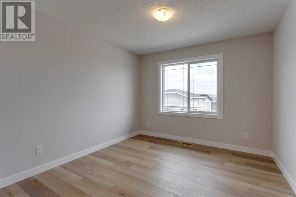 32 Willow Park Point, Cochrane, Alberta