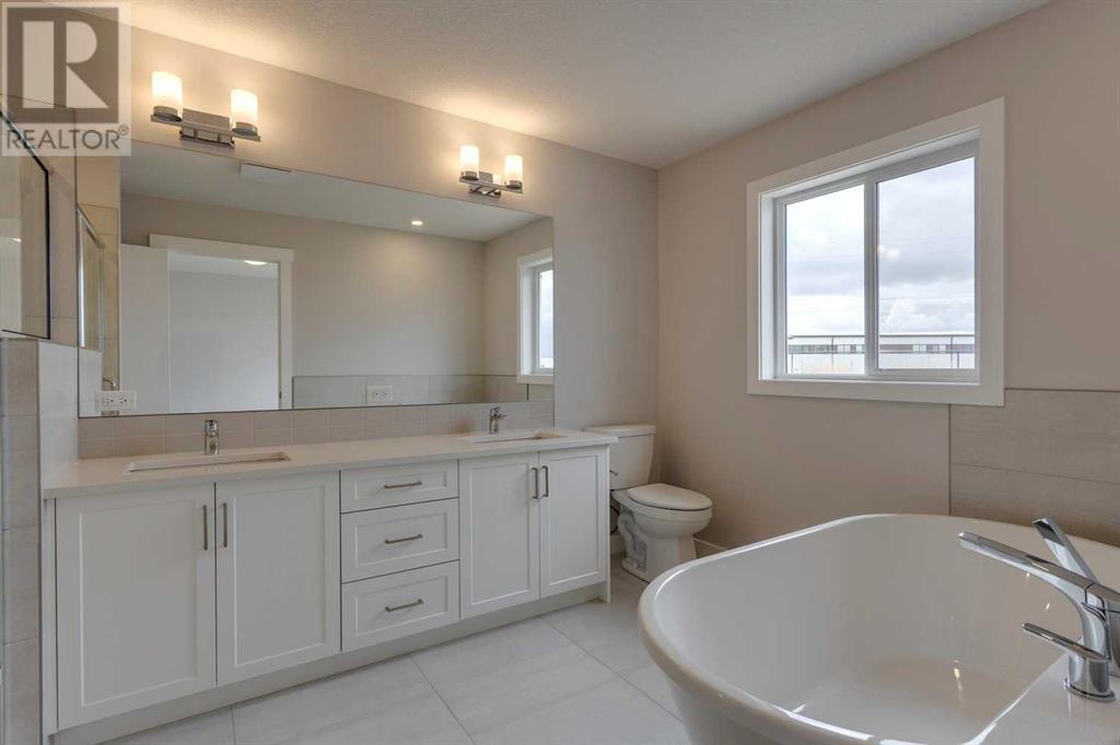 32 Willow Park Point, Cochrane, Alberta