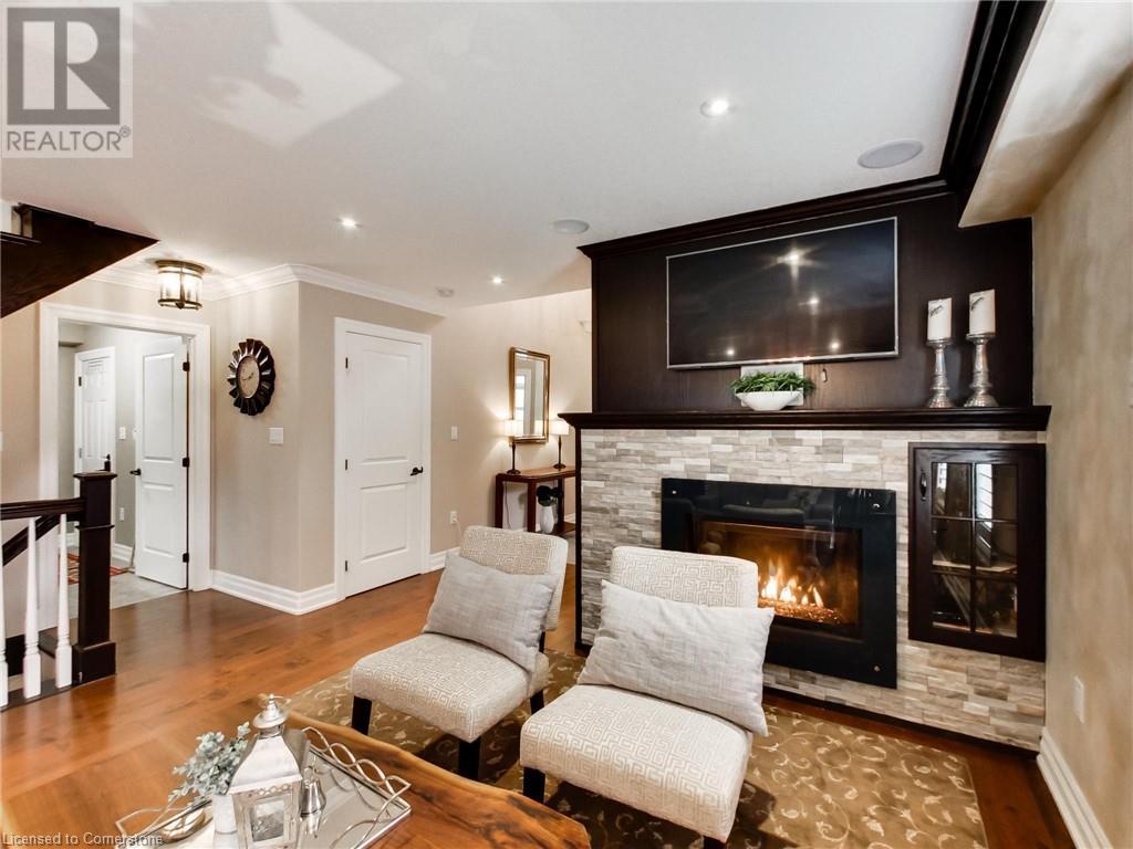 Photo 41 of 89 Toulon Avenue, Ancaster ON