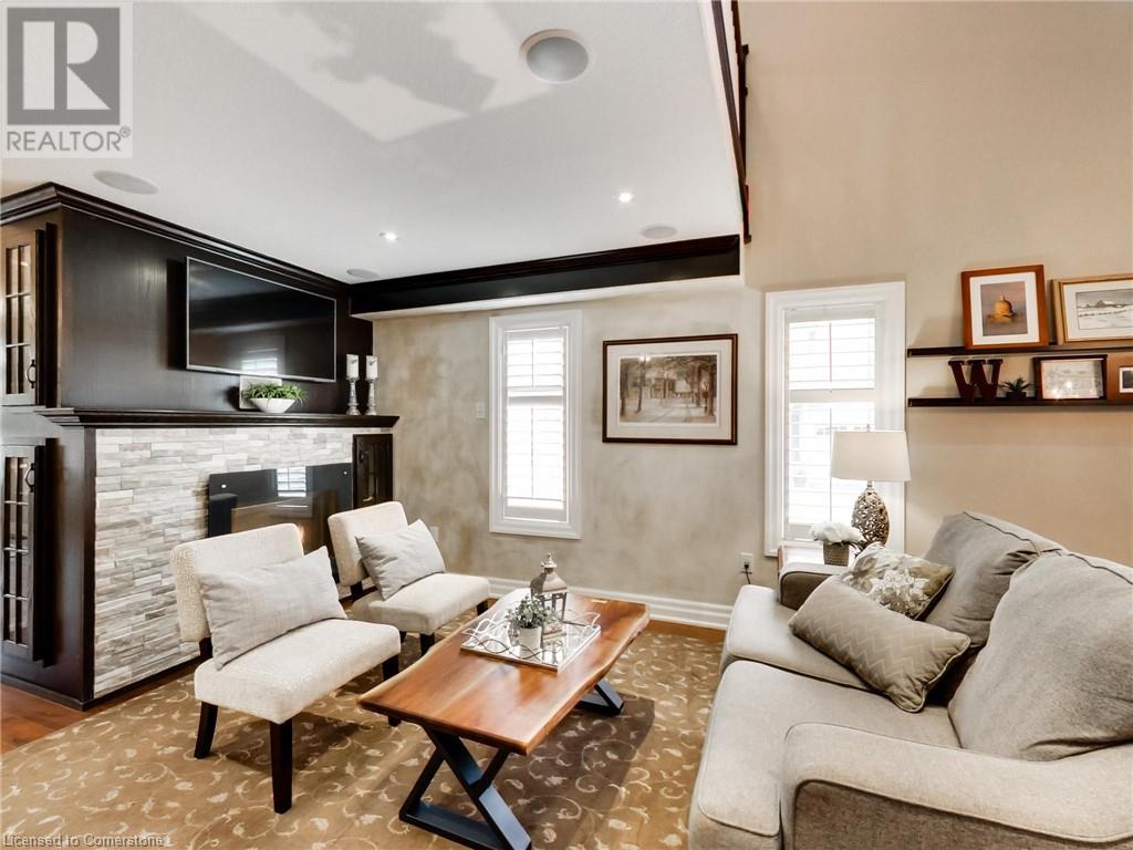 Photo 5 of 89 Toulon Avenue, Ancaster ON