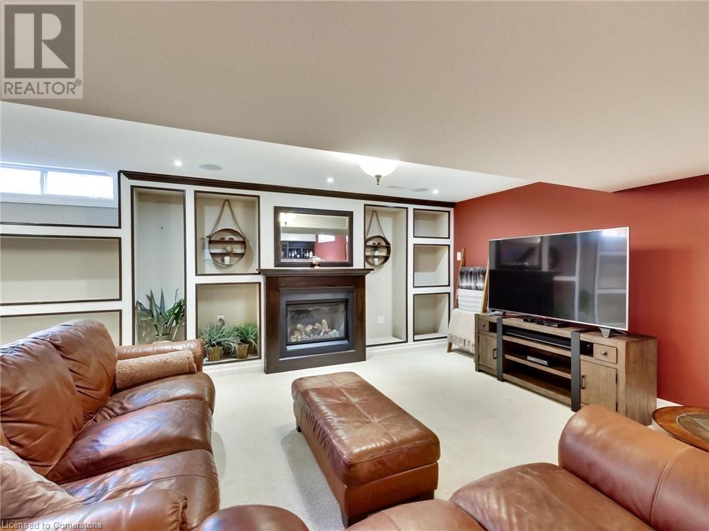 Photo 37 of 89 Toulon Avenue, Ancaster ON