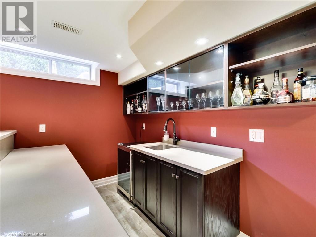 Photo 20 of 89 Toulon Avenue, Ancaster ON