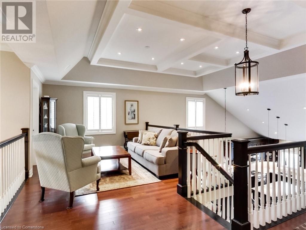 Photo 23 of 89 Toulon Avenue, Ancaster ON