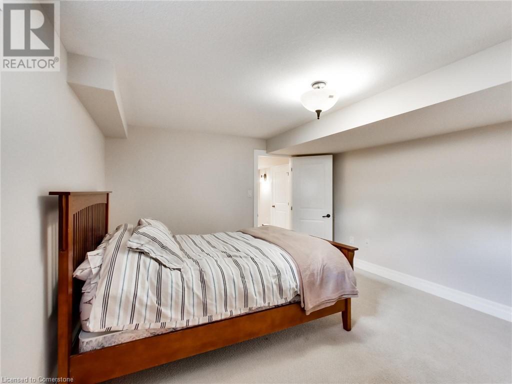 Photo 32 of 89 Toulon Avenue, Ancaster ON