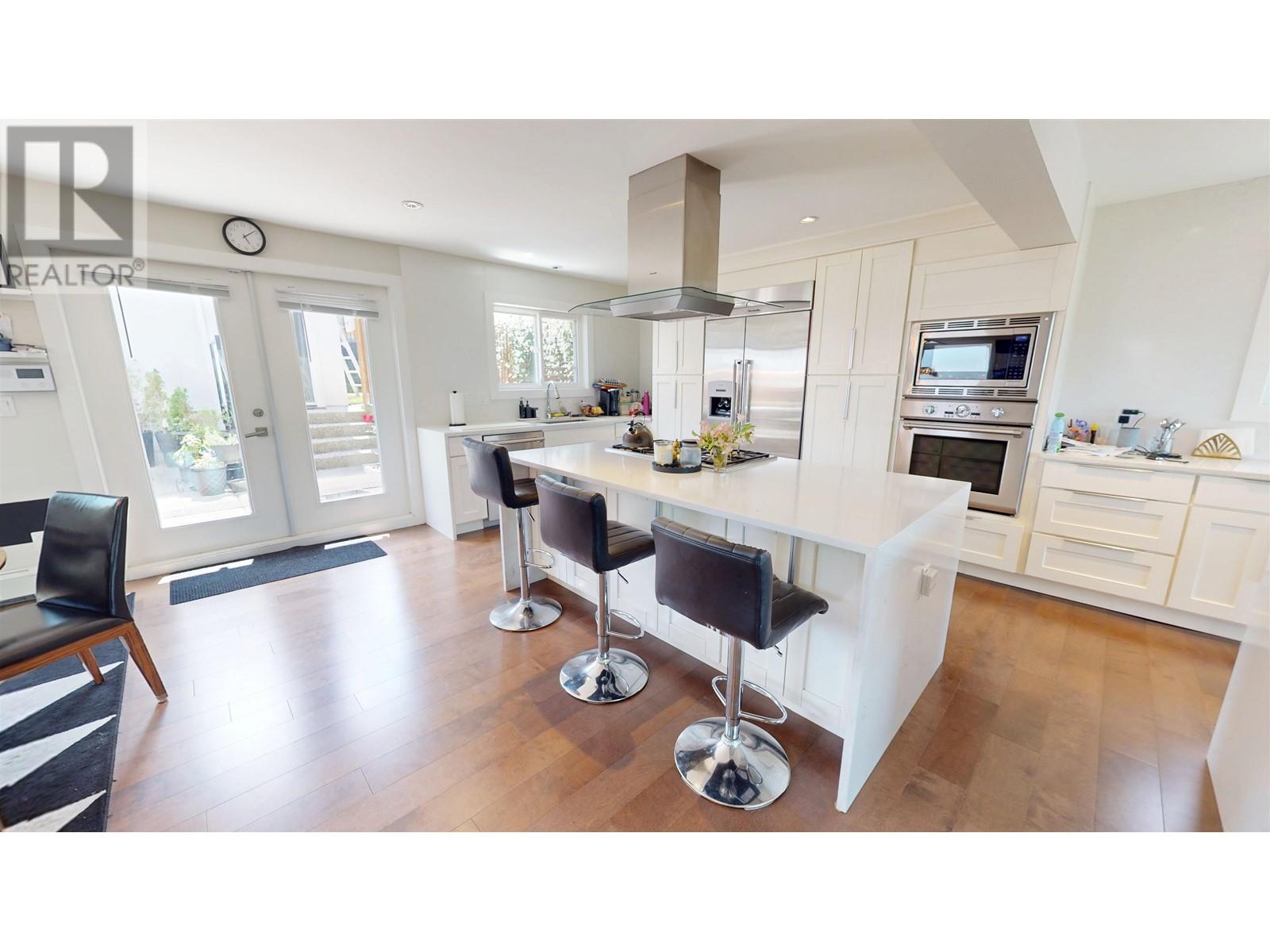 Photo 7 of 1370 E 35th Avenue, Vancouver BC