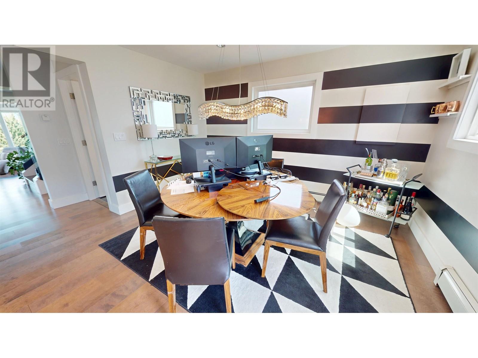 Photo 11 of 1370 E 35th Avenue, Vancouver BC
