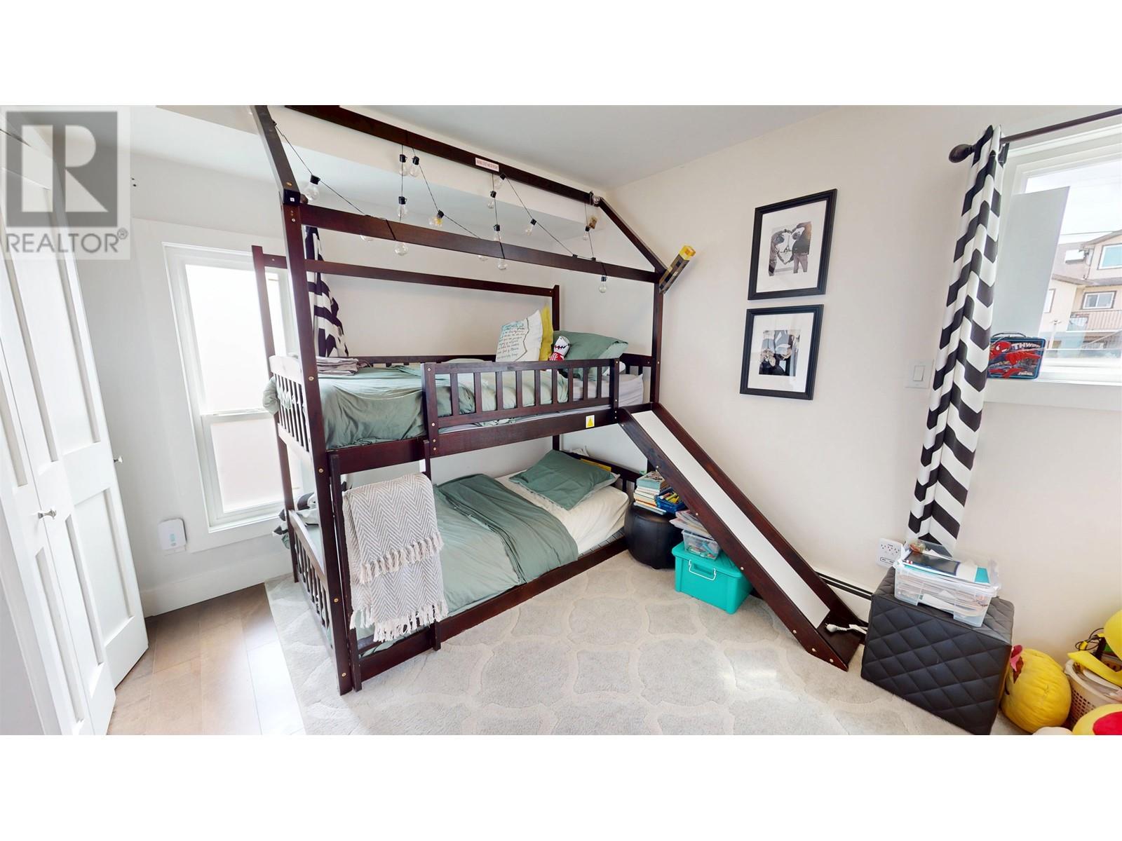 Photo 21 of 1370 E 35th Avenue, Vancouver BC