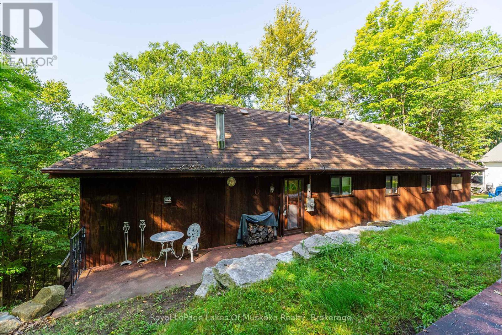 Photo 9 of 1030 Mccabe Road, Lake Of Bays ON