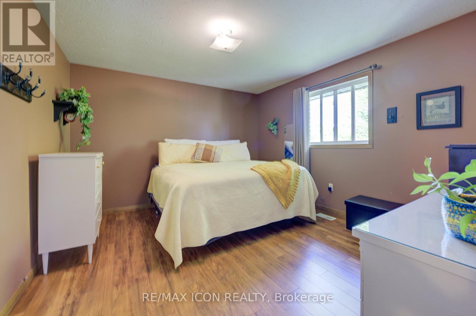 Photo 20 of 178 Melissa Crescent, Wellington North ON