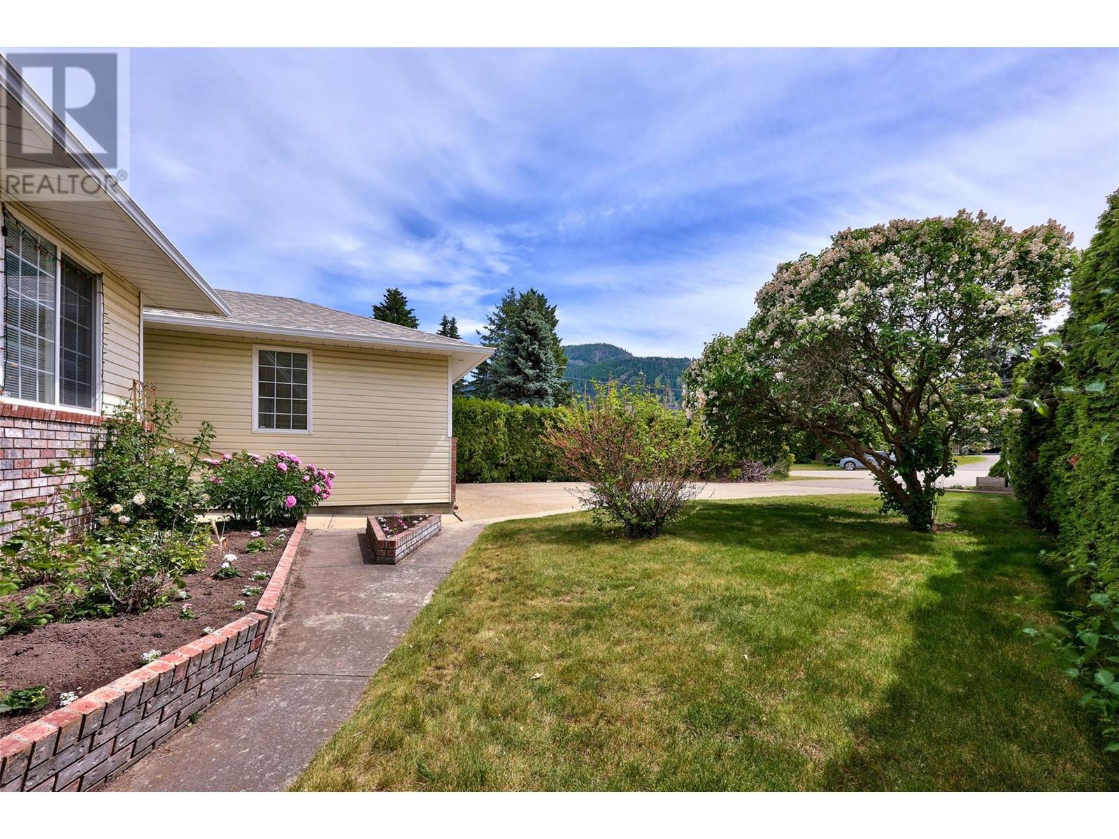 Photo 41 of 634 Hysop Place, Chase BC