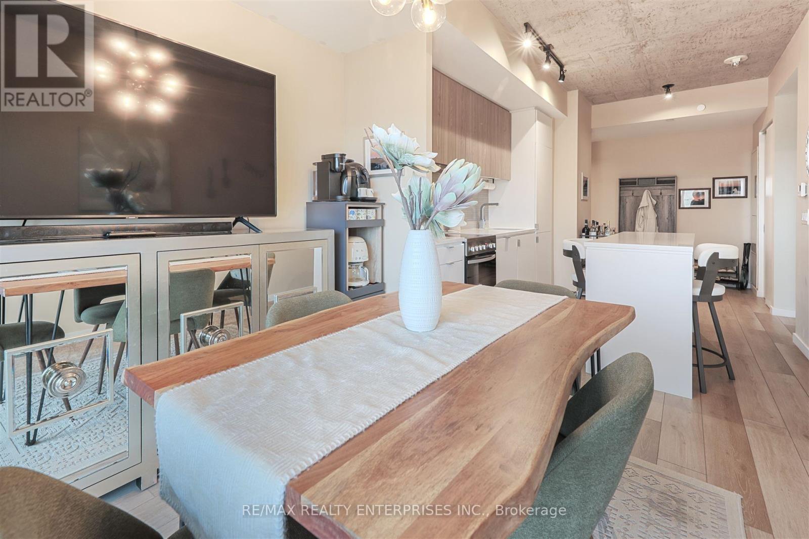 Photo 28 of 410 7 Smith Crescent, Toronto ON