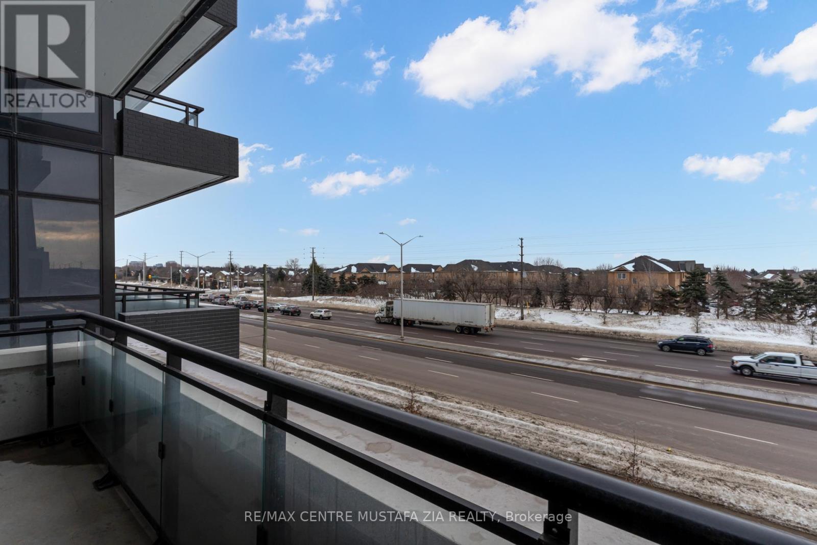 Photo 30 of 217 395 Dundas Street W, Oakville ON
