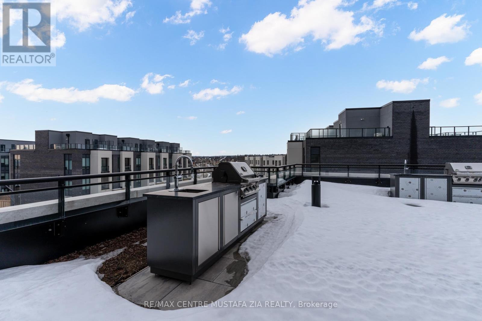 Photo 41 of 217 395 Dundas Street W, Oakville ON