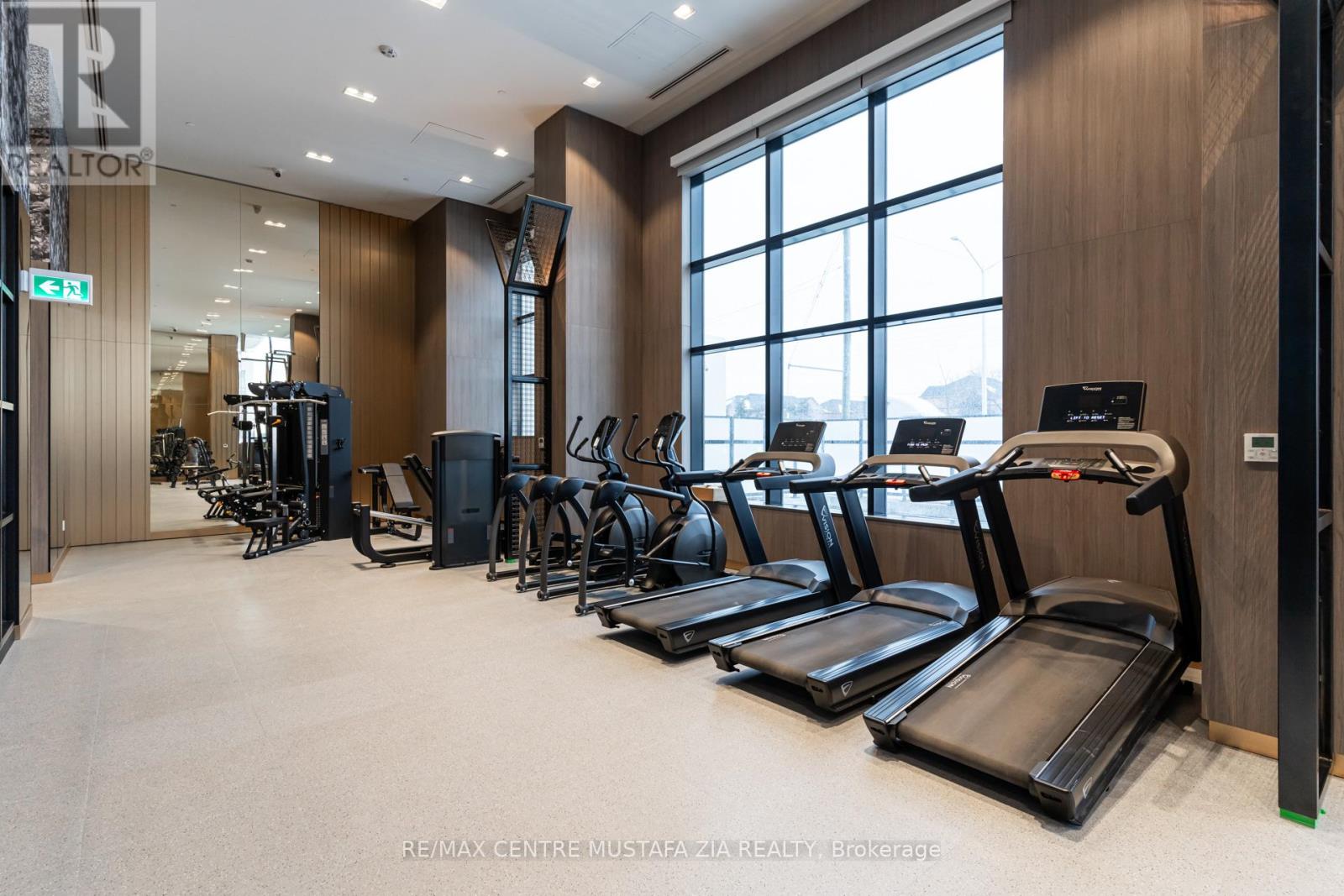 Photo 45 of 217 395 Dundas Street W, Oakville ON