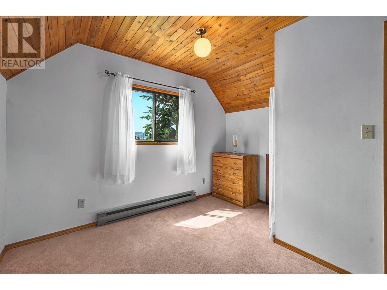 3025 Naramata Road, Naramata