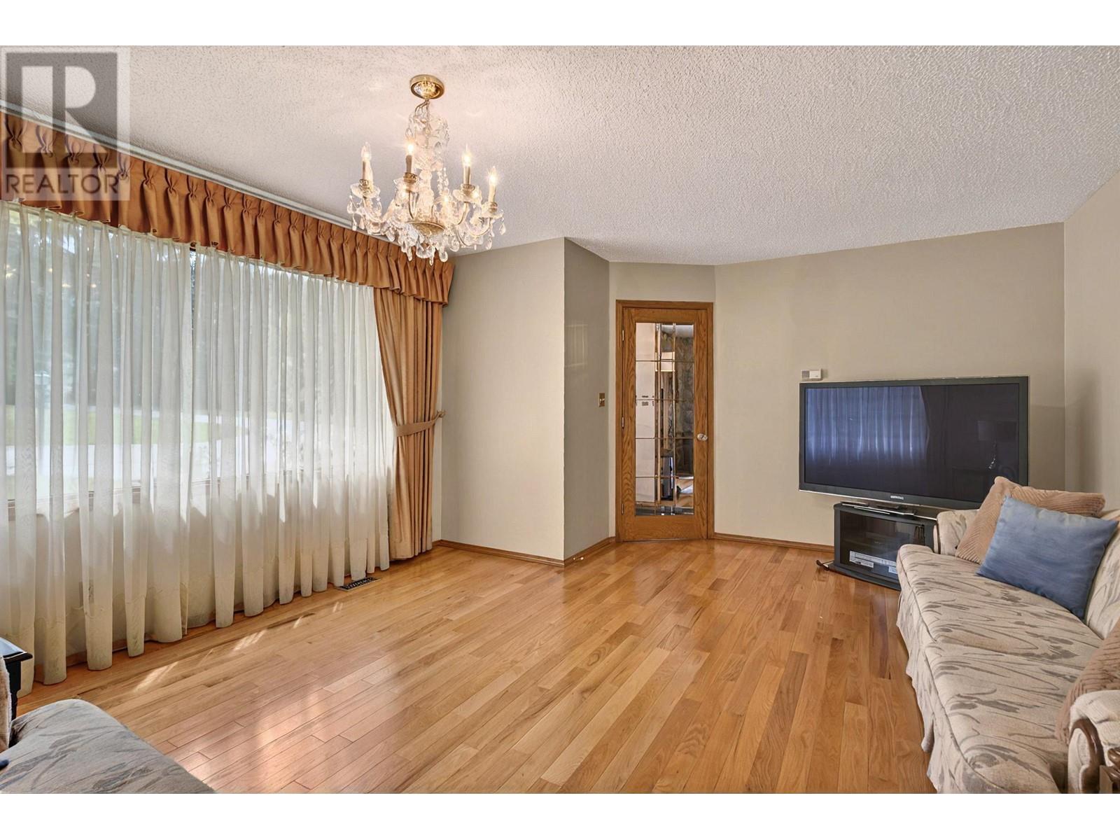 3025 Naramata Road, Naramata