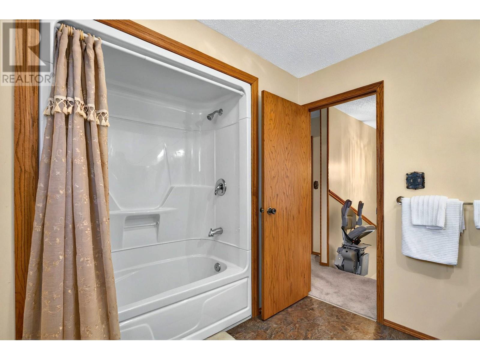 3025 Naramata Road, Naramata