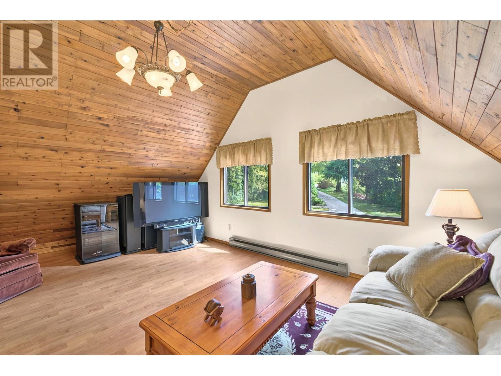 3025 Naramata Road, Naramata