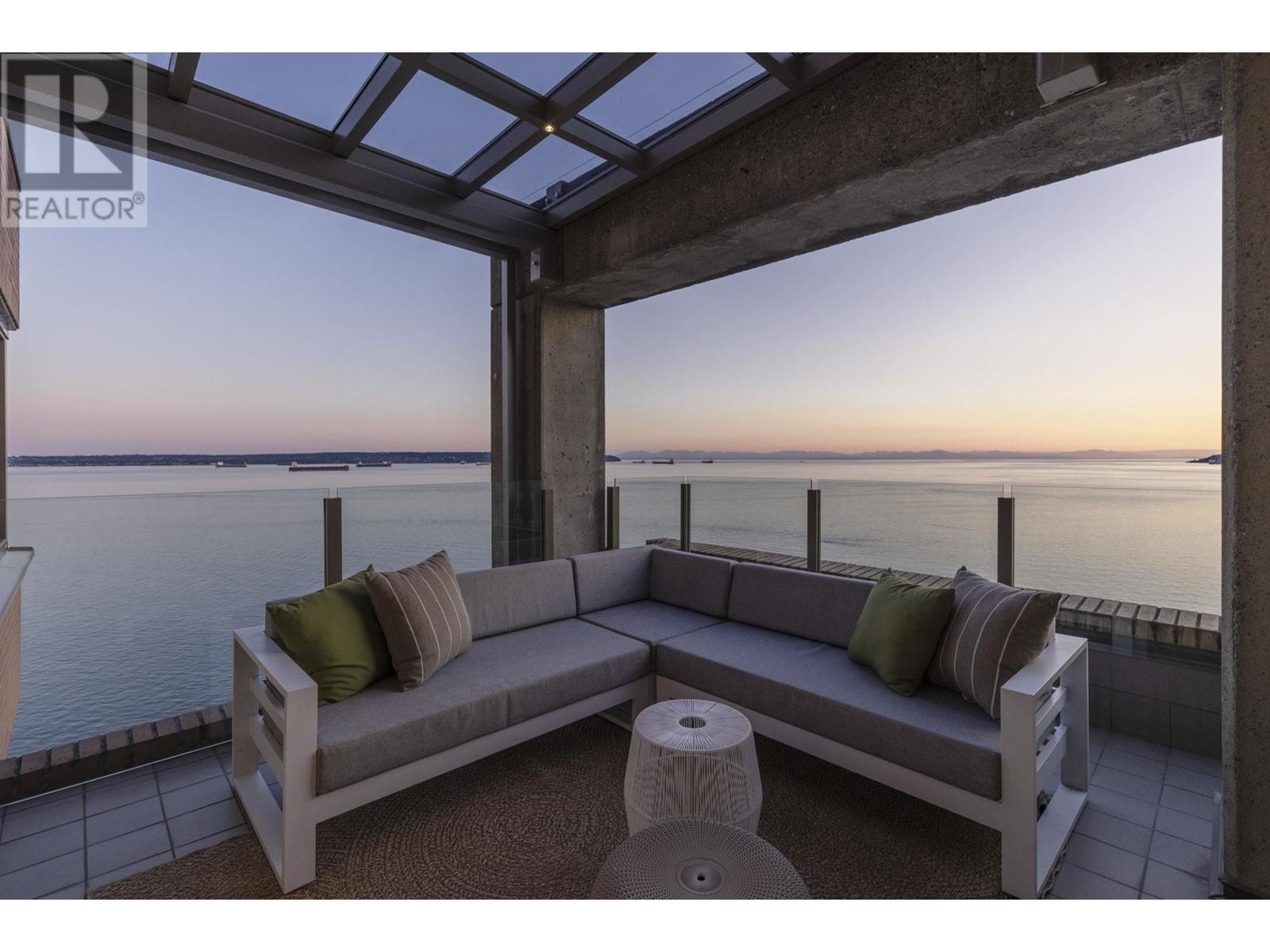 12 2250 BELLEVUE AVENUE, West Vancouver