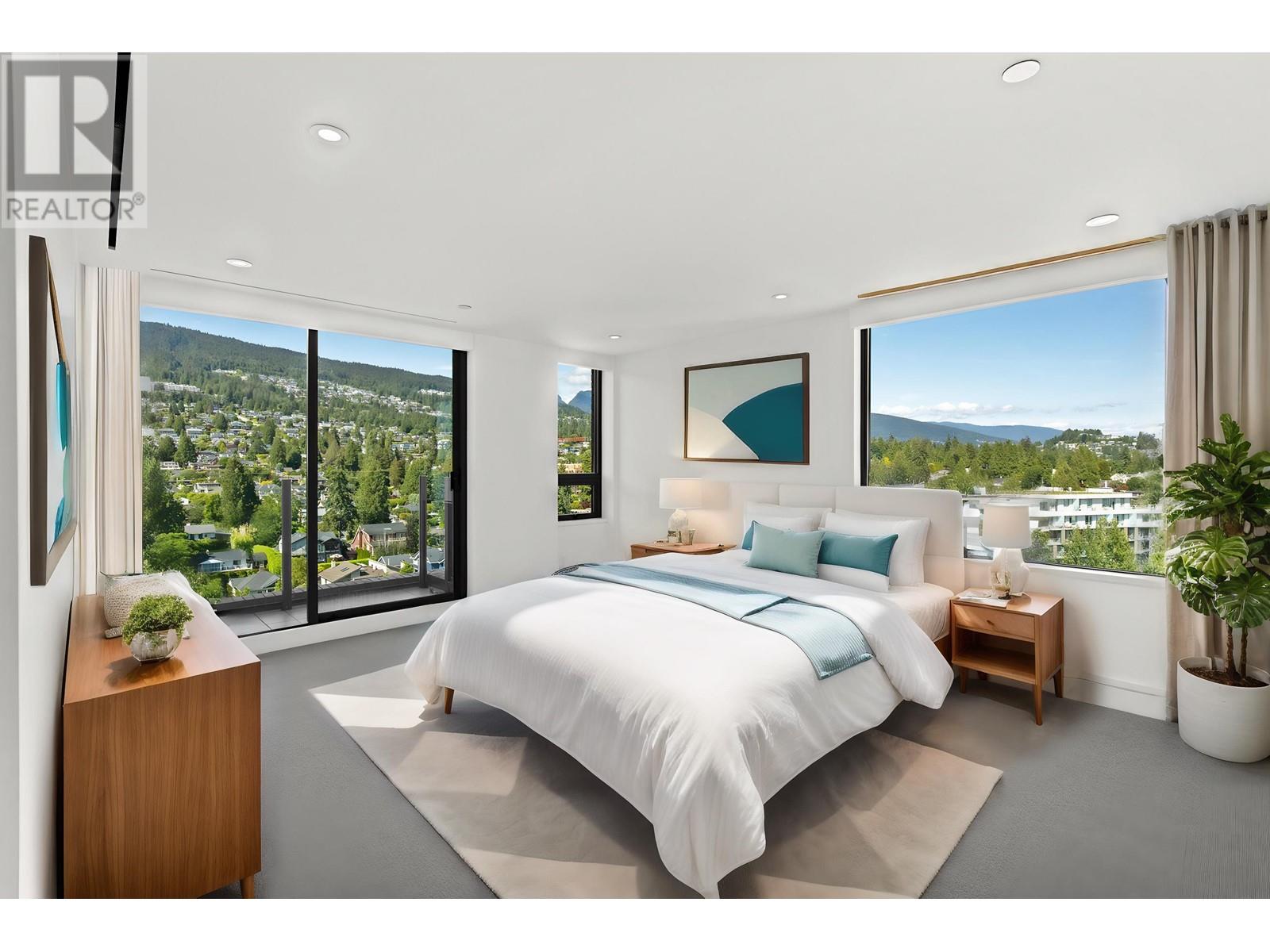 12 2250 BELLEVUE AVENUE, West Vancouver