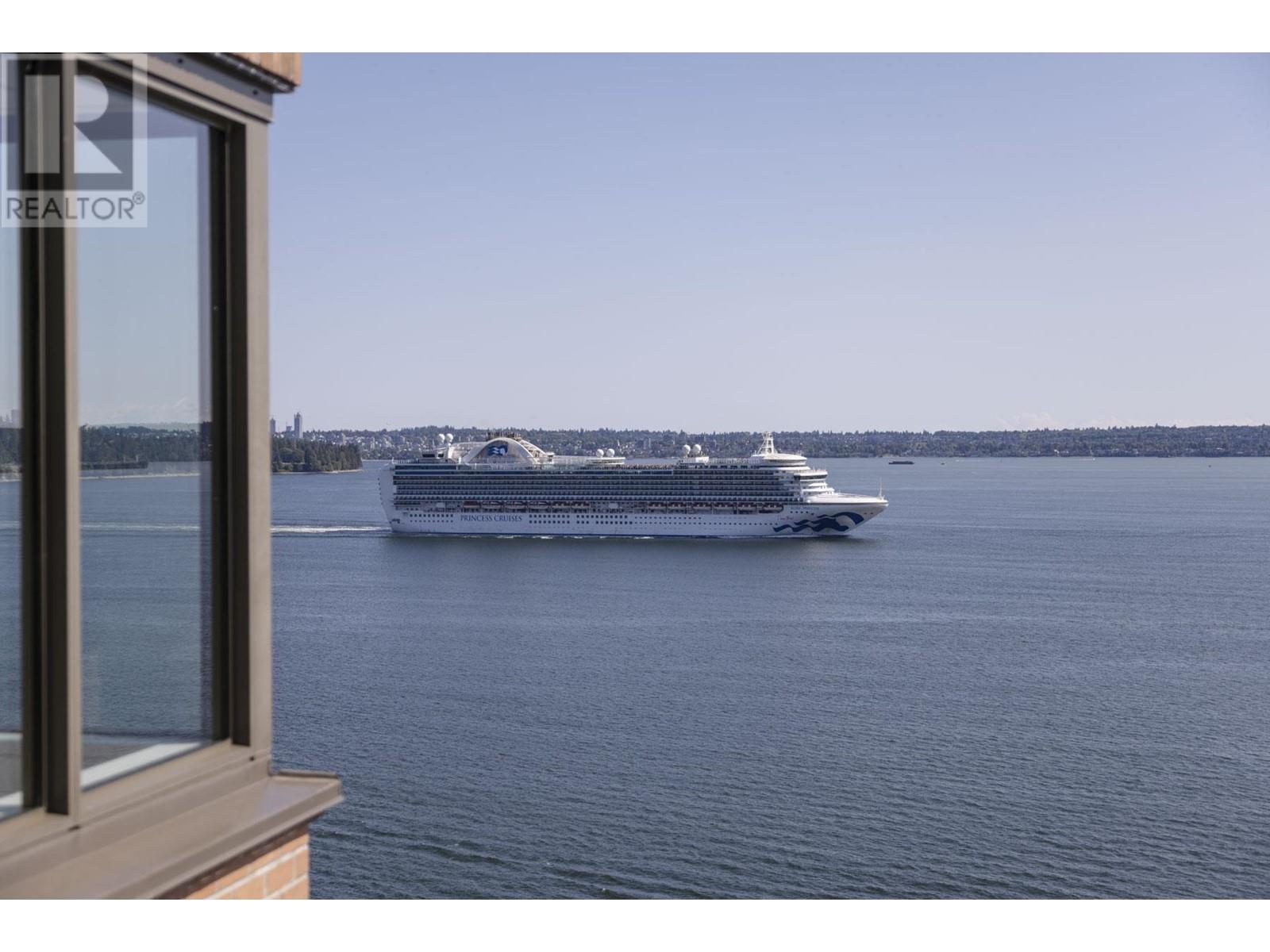 12 2250 BELLEVUE AVENUE, West Vancouver