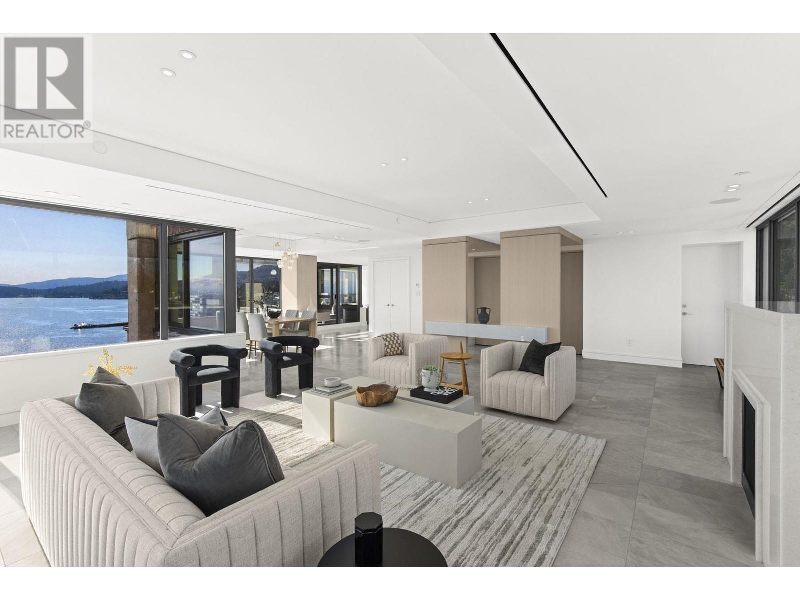 12 2250 BELLEVUE AVENUE, West Vancouver