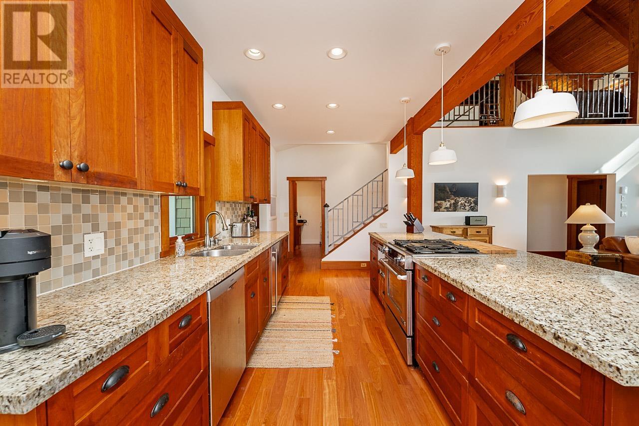 766 THE GROVE ROAD, Gambier Island