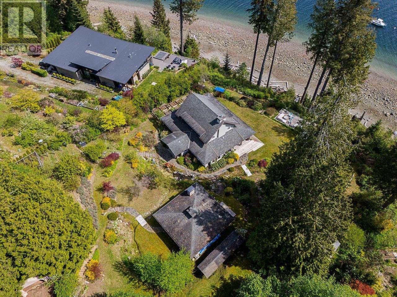766 THE GROVE ROAD, Gambier Island
