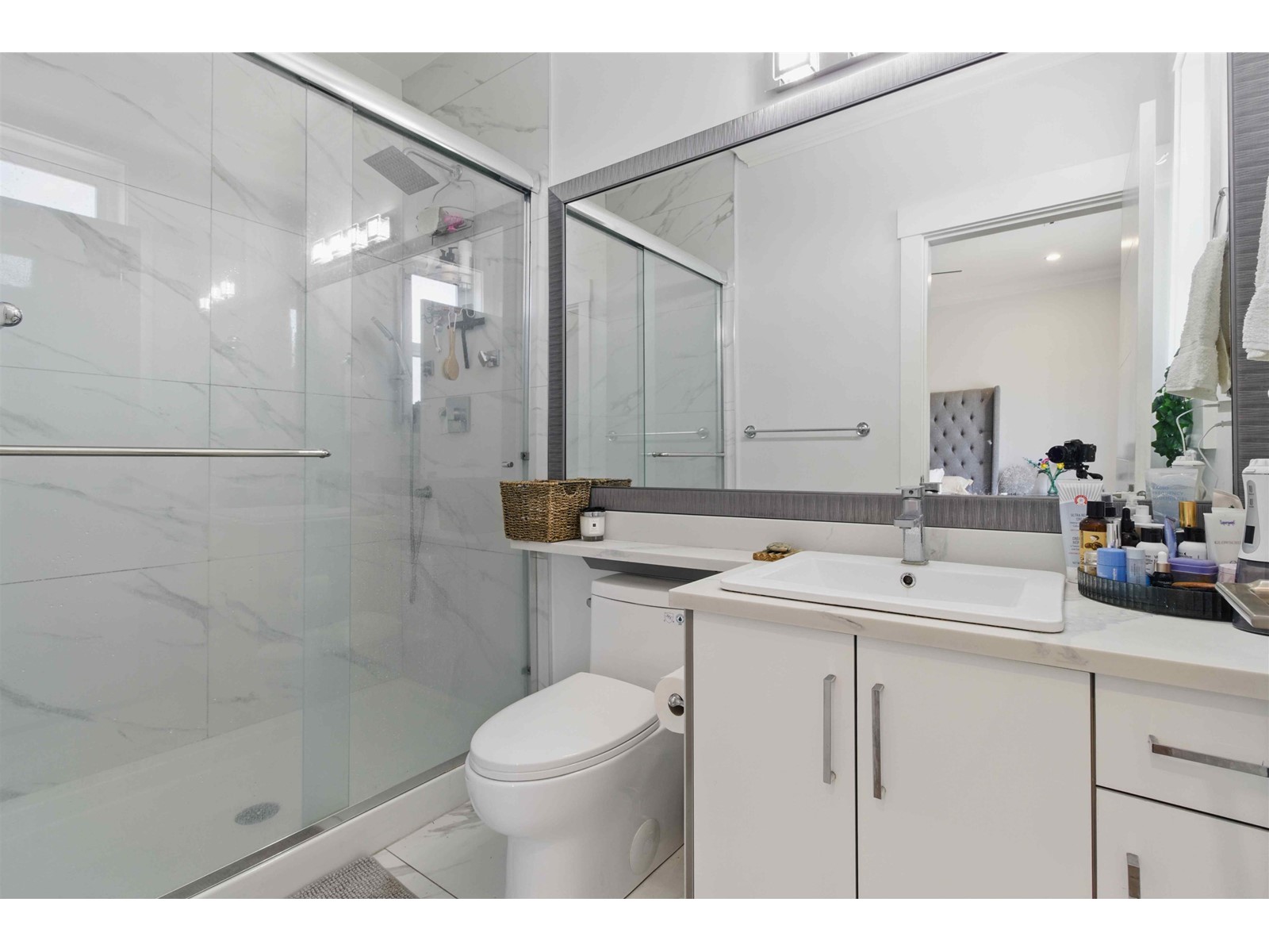 Photo 16 of 27038 25 A Avenue, Langley BC