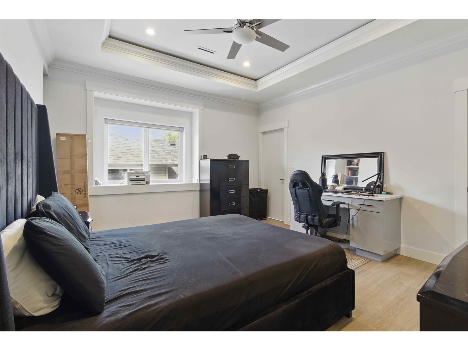 Photo 17 of 27038 25 A Avenue, Langley BC