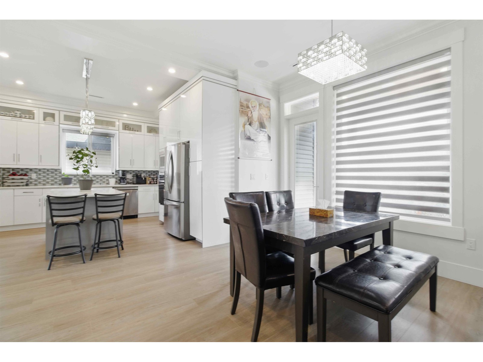Photo 10 of 27038 25 A Avenue, Langley BC