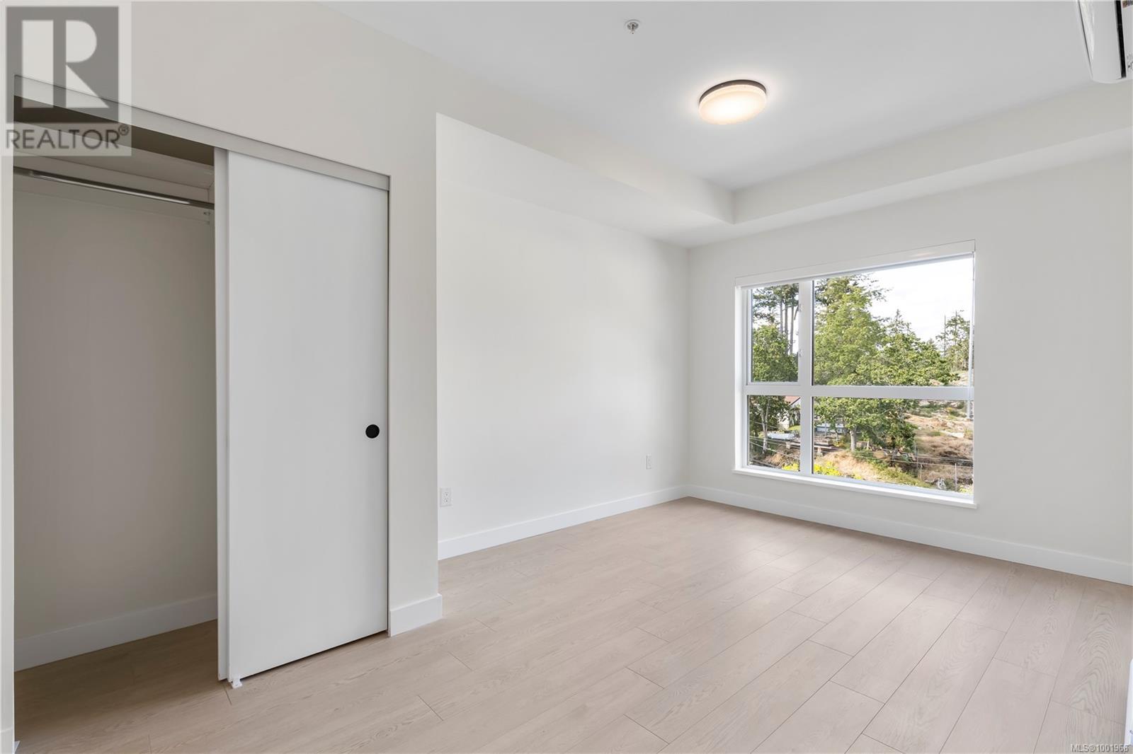 Photo 8 of 203 2629 Millstream Rd, Langford BC