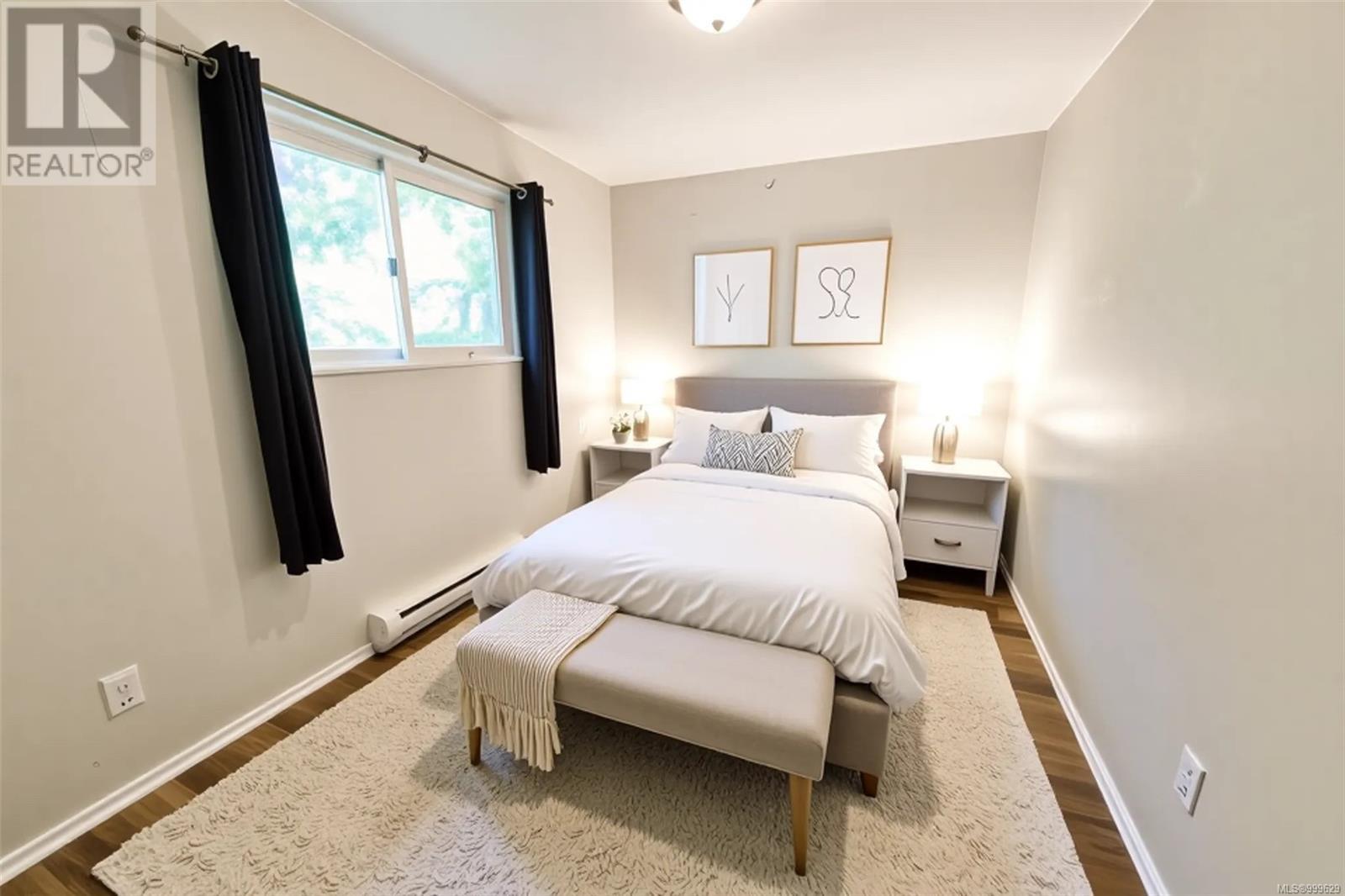 645 Shore Pine Cres, Tofino