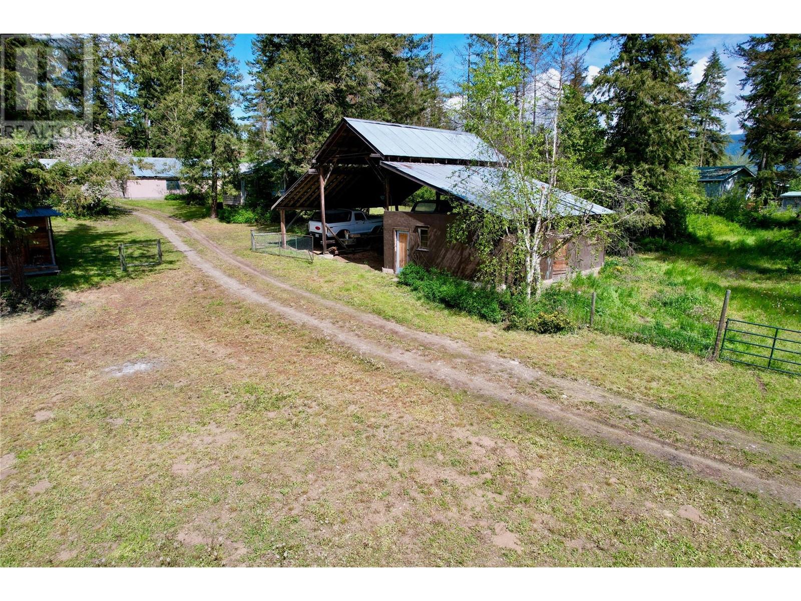 Photo 3 of 11 Gardom Lake Road, Enderby BC