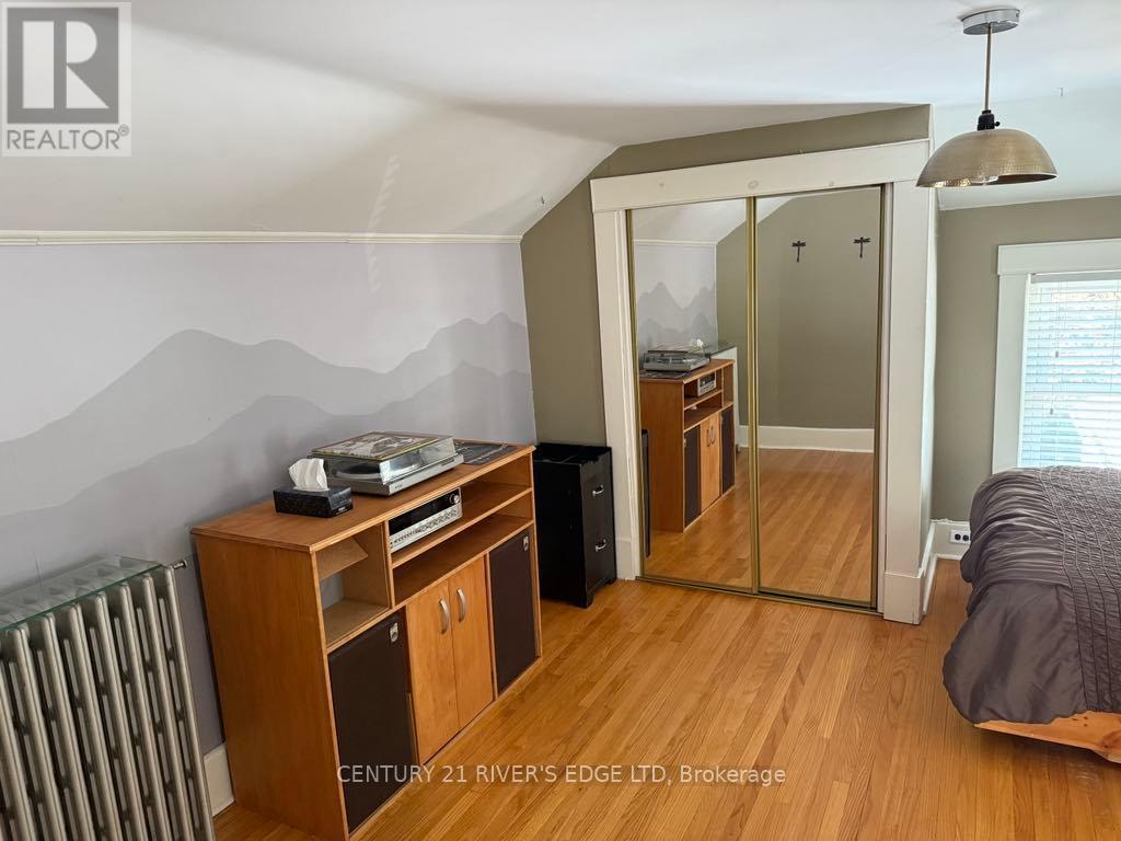 Photo 19 of 64 Abbott Street, Brockville ON