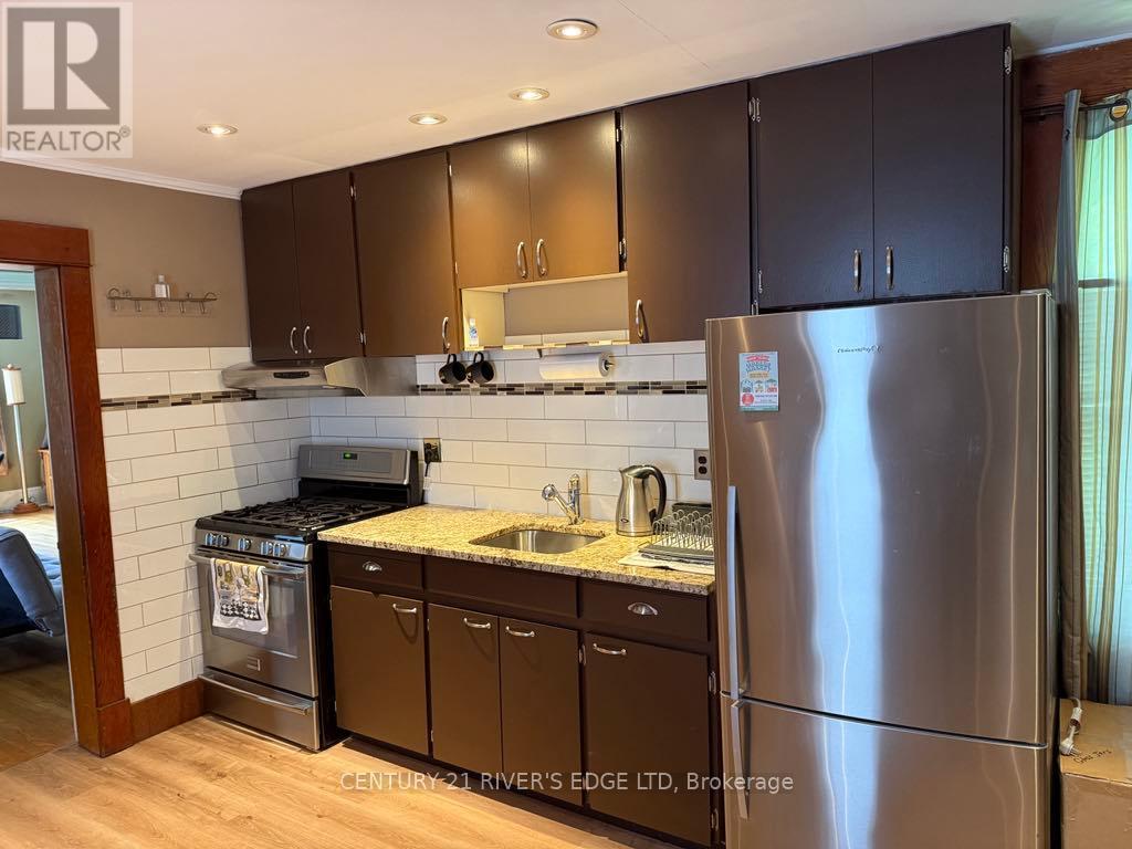 Photo 5 of 64 Abbott Street, Brockville ON