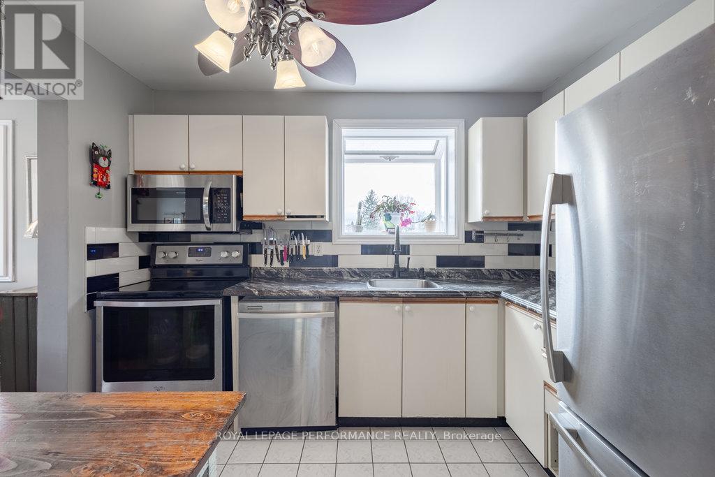 Photo 19 of E 3066 Councillors Way, Ottawa ON