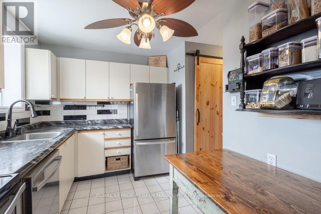 Photo 20 of E 3066 Councillors Way, Ottawa ON