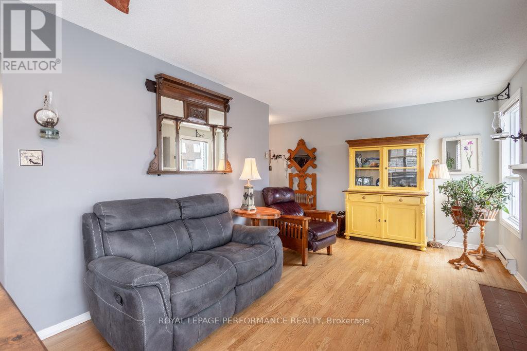 Photo 7 of E 3066 Councillors Way, Ottawa ON