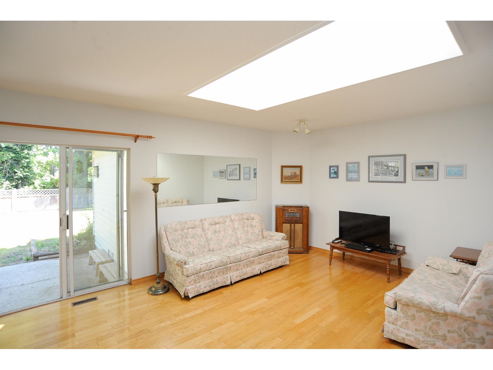 13094 SUMMERHILL CRESCENT, Surrey real estate listing R3008554