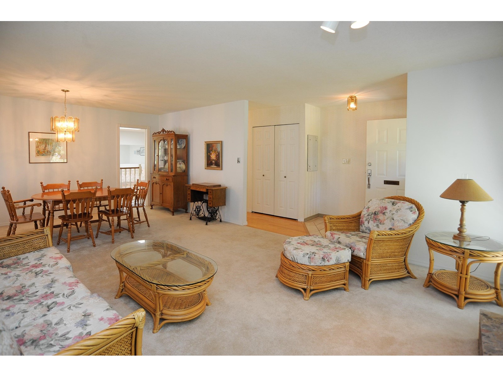 13094 SUMMERHILL CRESCENT, Surrey real estate listing R3008554
