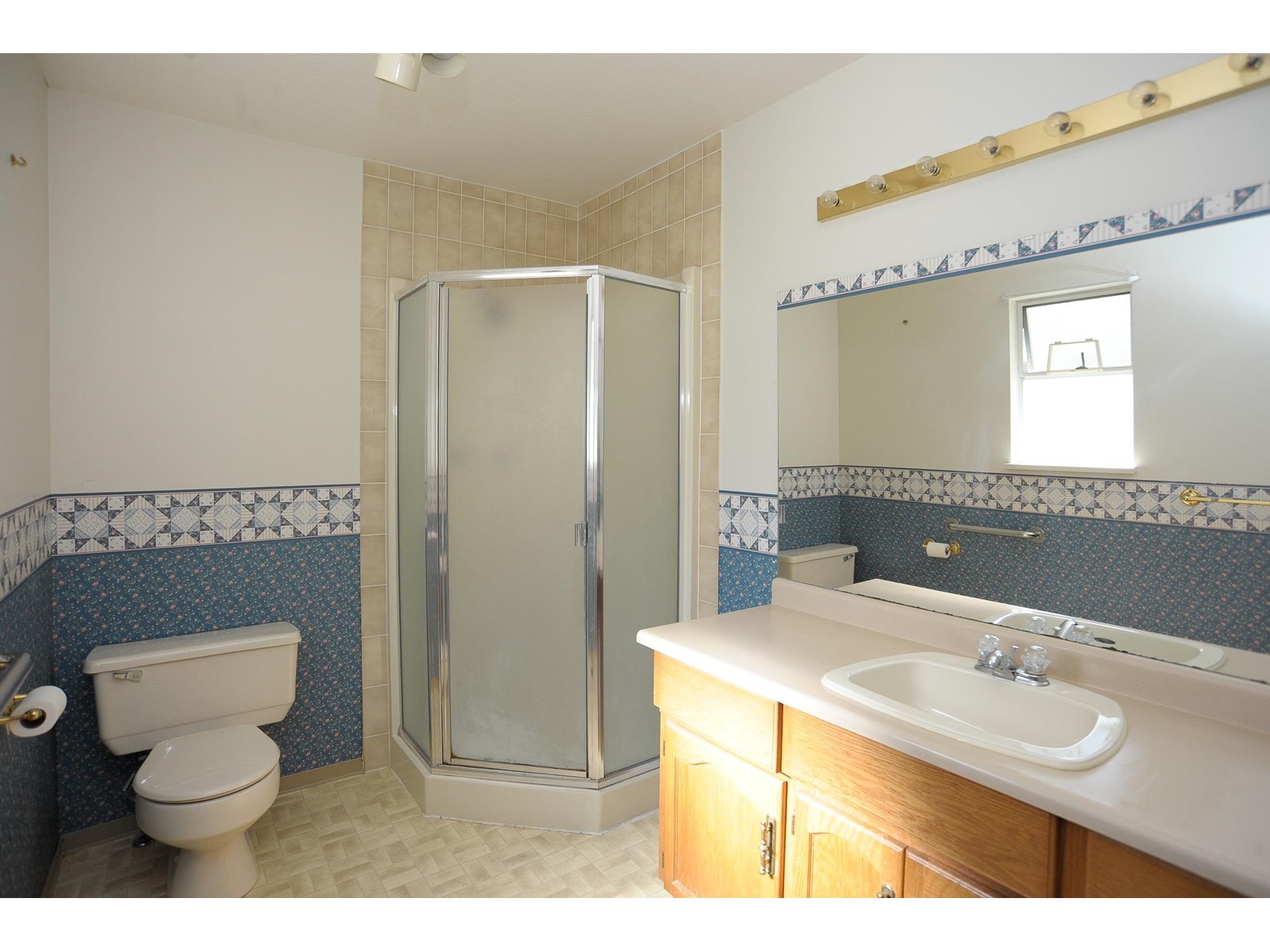 13094 SUMMERHILL CRESCENT, Surrey real estate listing R3008554