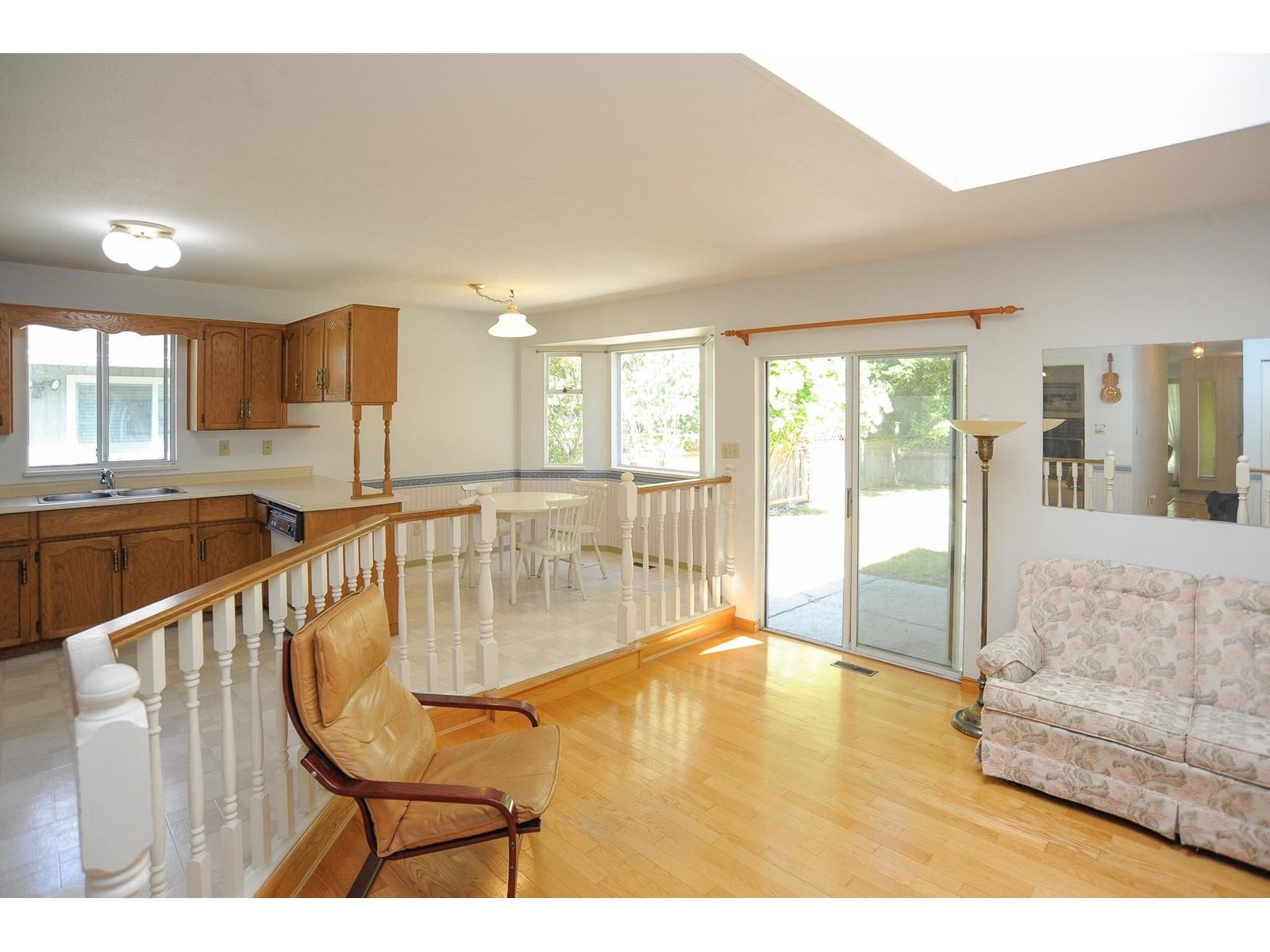 13094 SUMMERHILL CRESCENT, Surrey real estate listing R3008554