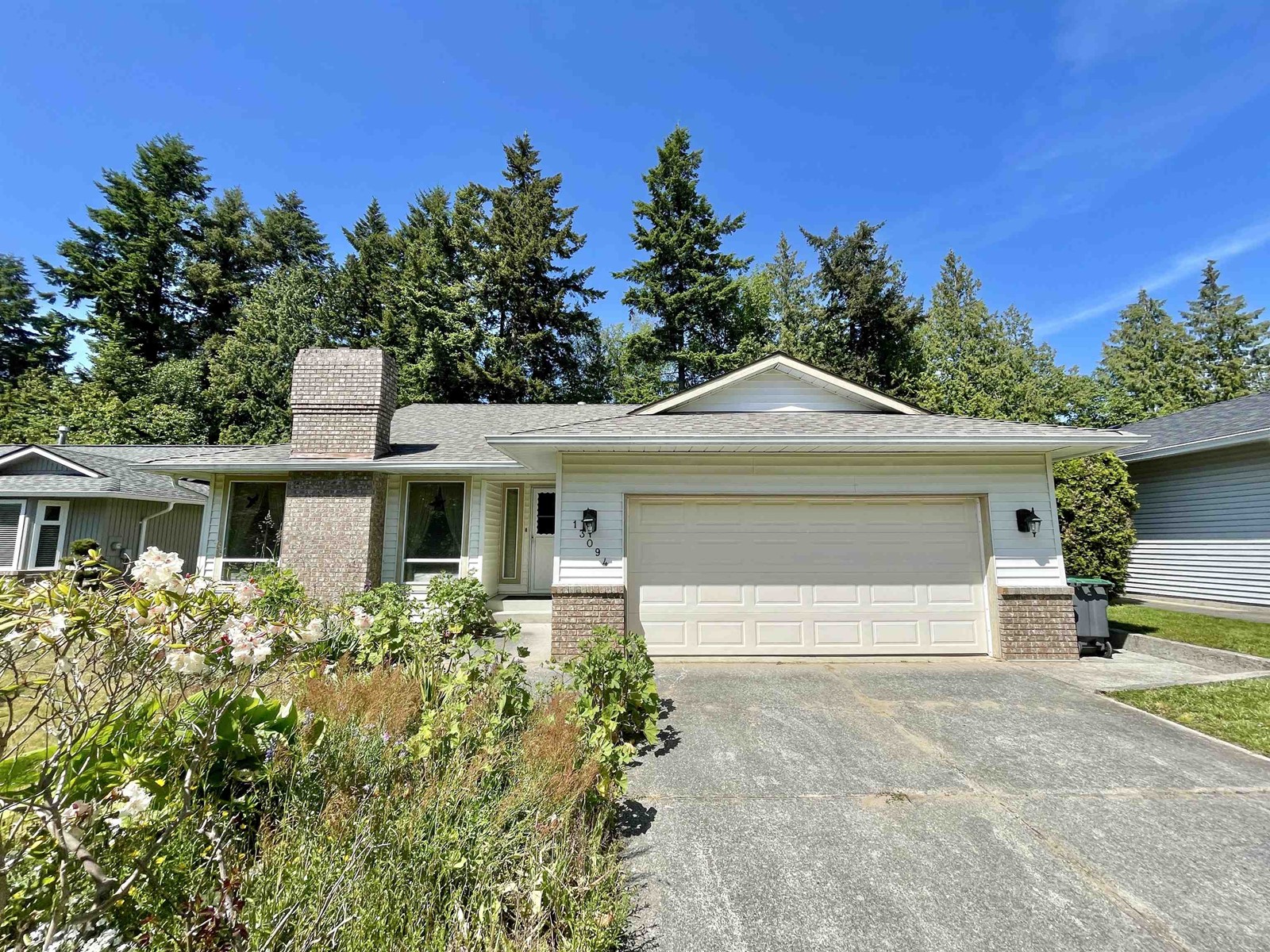 13094 SUMMERHILL CRESCENT, Surrey real estate listing for sale