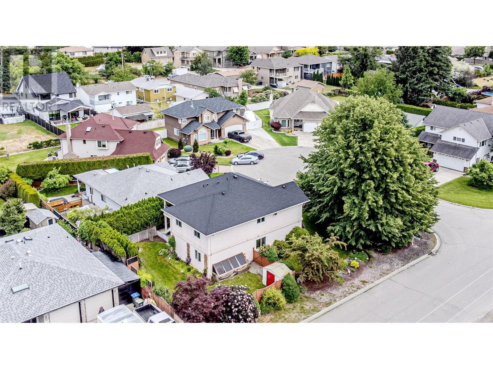  2209 Stillingfleet Court, Kelowna