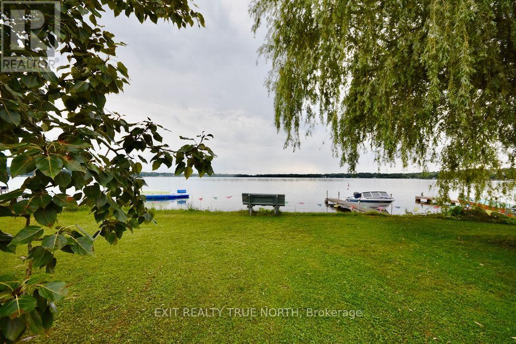 Photo 20 of 5632 Penetanguishene Road, Springwater ON