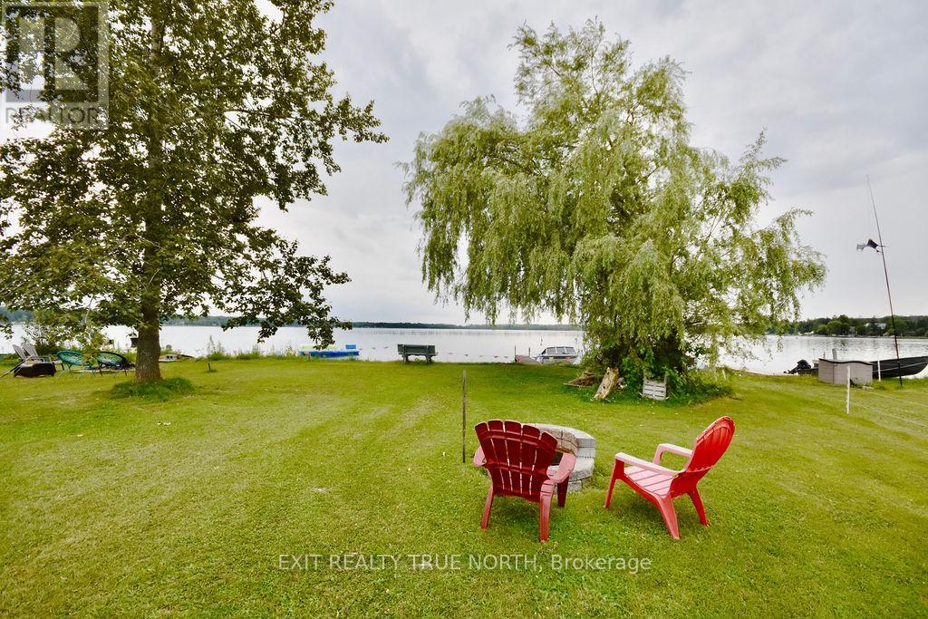 Photo 32 of 5632 Penetanguishene Road, Springwater ON