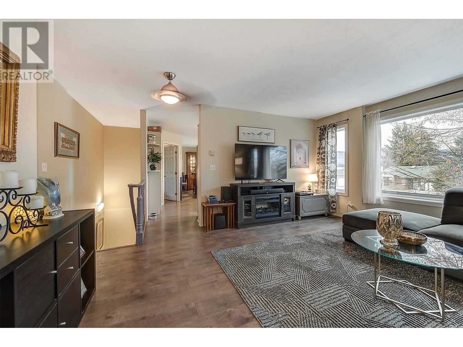  2209 Stillingfleet Court, Kelowna
